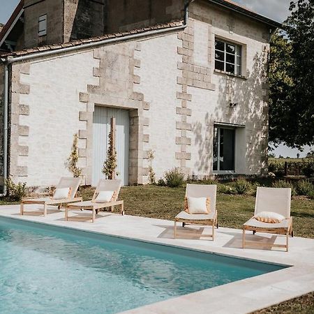 Château La Grande Clotte Lussac  Extérieur photo